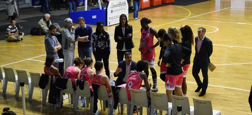 Basket - TMB : "Accrocher le top 4"