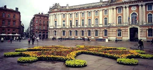 Toulouse : Jardin éphémère place du Capitole
