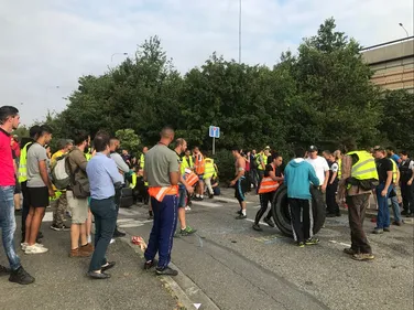 Toulouse : Nouveau blocage devant le dépôt Amazon