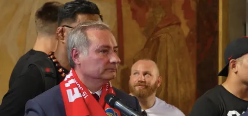 Municipales à Toulouse : le maire sortant Jean-Luc Moudenc (LR)...