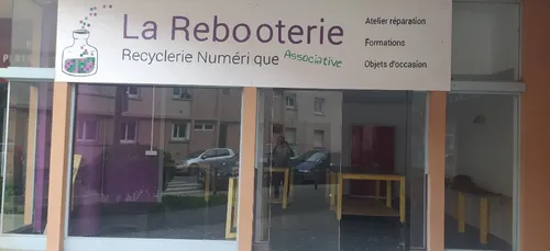 Toulouse : une recyclerie numérique, avec la Rebooterie