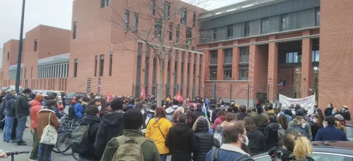 Forte mobilisation des assistants d'éducation à Toulouse