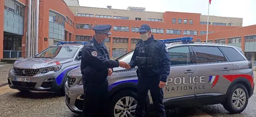 IMAGES. De nouvelles voitures plus discrètes pour la police à Toulouse