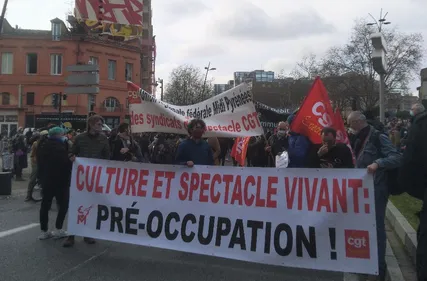 Le monde de la culture manifeste sa colère à Toulouse