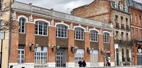 Toulouse. L’immeuble où se trouvait le Flunch de Jean-Jaurès va...