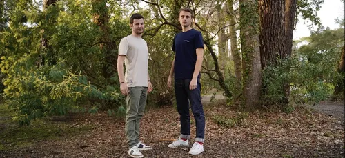 Toulouse. Vilain Canard le T-Shirt responsable fabriqué par des...