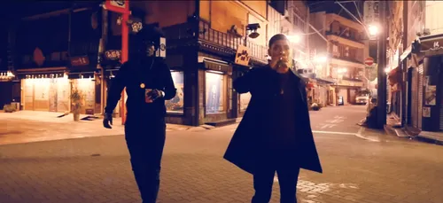 SNEAZZY FT S.PRI NOIR - Okkk