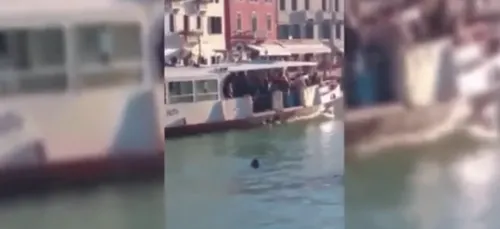 Venise : un homme se noie sous les rires des passants !