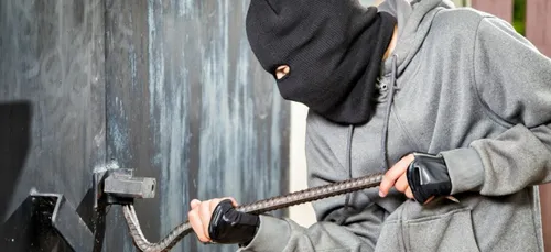 Après s'être battu avec un cambrioleur, il va être jugé !