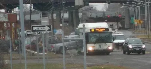 (Vidéo) Vous ne croirez jamais ce qu'il c'est passé dans ce bus !
