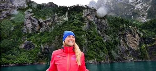 Cette américaine devient la première a traverser tout les pays du...