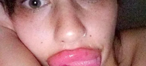 Elle dépense 2000 euros pour avoir des lèvres monstrueuses (photos)