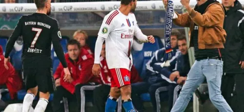 Franck Ribéry se fait gifler par un supporter en plein match ! (Vidéo)