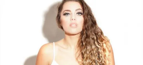 Katie Knowles : l'histoire touchante d'une handicapée devenue...