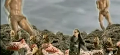 Jason Statham en slip moulant dans un vieux clip !? (Vidéo)