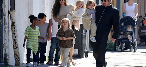 Angelina Jolie et Brad Pitt vont adopter un septième enfant !!