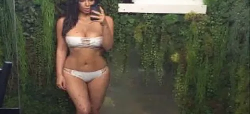 Kim Kardashian a deux bonnes raisons de poser nue !!