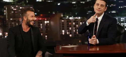 David Beckham se fait moche pour prendre un selfie !!