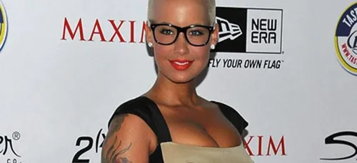 Amber Rose dans les bras du rappeur Machine Gun Kelly