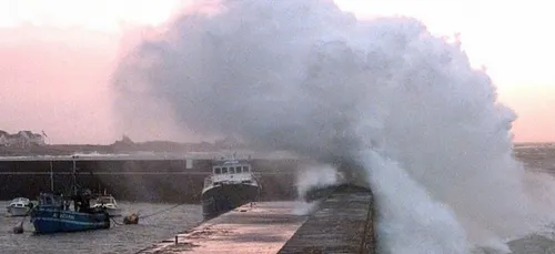 Quiberon : Un ado emporté par les vagues