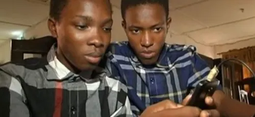 Nigeria : deux petits génies créent un navigateur web ! (vidéo)
