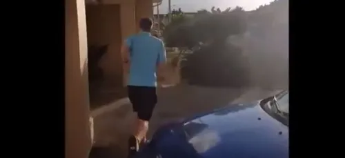 (Video) Un militaire voulait faire une surprise a sa femme, il la...