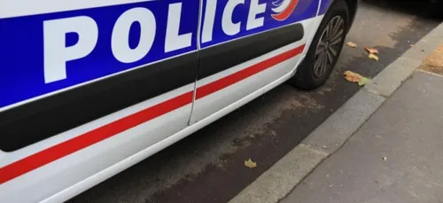 Poignardé par son frère devant sa mère...