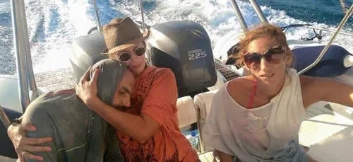 En vacances en Grèce, elle sauve un réfugié syrien à la mer !