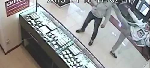 (Video) Braqueur vs Champion de Taekwondo