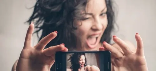 Le championnat du monde de selfies organisé par Karen Danczuk !