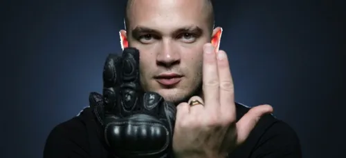 Jul lance un concours de rap sur Facebook !