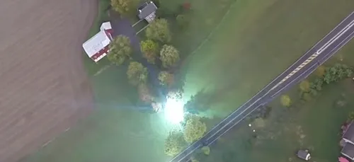 (video) Il percute des lignes électriques lors de son atterissage...