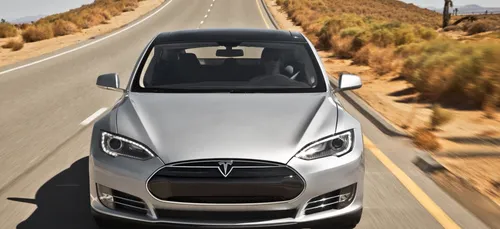 (Video) La Tesla Model S se conduit toute seule
