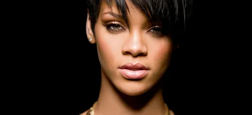 Rihanna voit son amant en secret à Paris ?! (Photos)