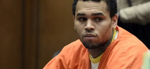Chris Brown est-il vraiment un père modèle ? (Vidéo)
