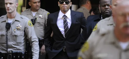 Les gardes du corps de Chris Brown tabassent une femme !!