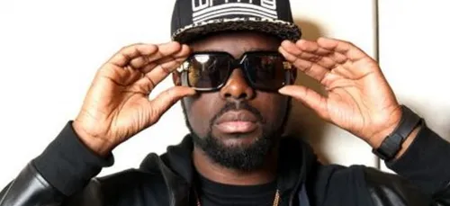 Maître Gims fait un concert dans un magasin Carrefour  (Vidéo)