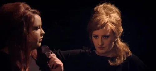 Bluffant ! : Adèle piège ses sosies ! (vidéo)