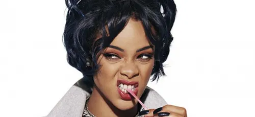 Rihanna danse dans sa cuisine pour fêter Thanksgiving !! (Vidéo)