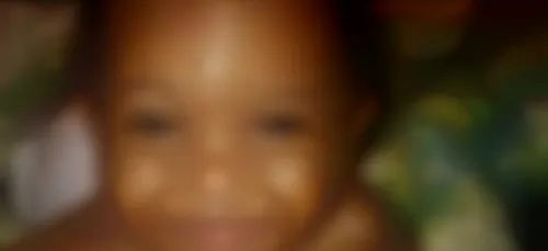 Horreur : elle n'a que 19 mois, elle est brûlée vive dans un four,...