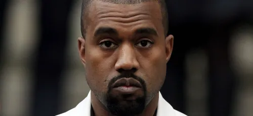 Kanye West gagne le prix de ... la chaussure de l'année !! (Photo)