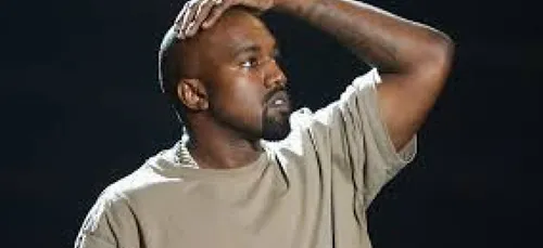 La réaction "étrange" de Kanye West à la naissance de Saint West,...