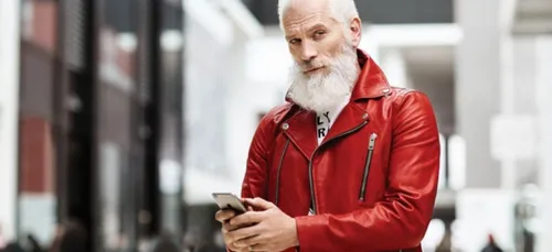 On a retrouvé le "Papa Noël" le plus sexy...(Photos)