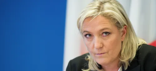 Marine Le Pen tweete des photos de Daech et fait polémique...