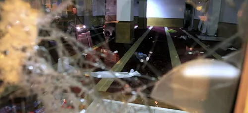 Vidéo. les images choc des échauffourées: Slogans xénophobes,...