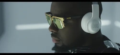 Maître Gims - Tu vas me manquer (Clip Officiel)