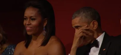 Vidéo: la grande Aretha Franklin a fait craquer Obama qui n'a pas...