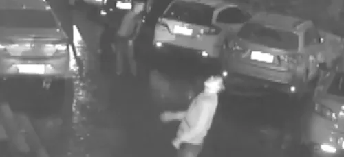 Vidéo: Il rattrape dans ses bras ... une femme qui se jette du...