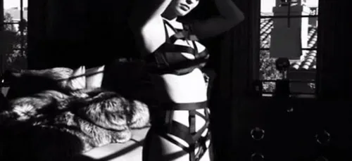 Kylie Jenner ultra hot pour son dernier shooting !! (Vidéo)