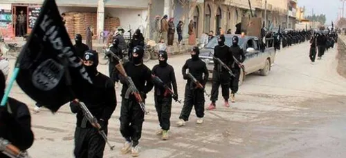 A Raqqa, il  abat sa propre mère d'une balle dans la tête parce...